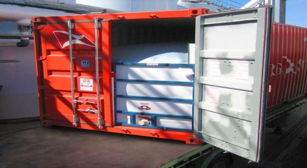 large_article_im1778_braid_flexitank_in_tf_container